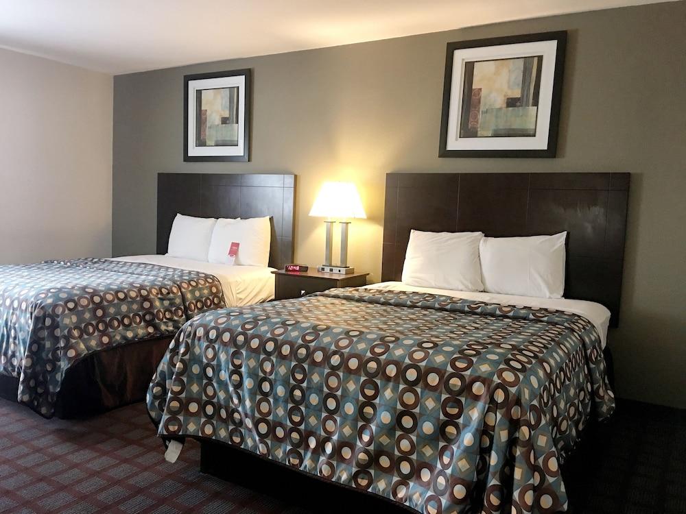 Hotel Baymont By Wyndham Iron Mountain Exteriér fotografie